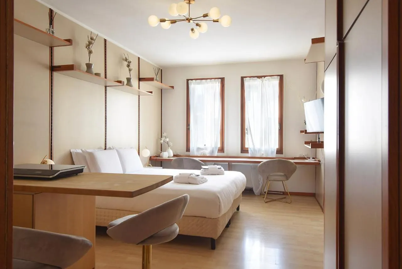 Appartement Welc-Om Portello Stylish Free Parking Padoue Italie